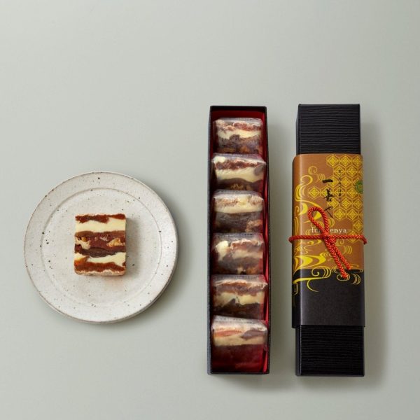 Mille Feuille with Dried Persimmon & Walnut & Fig Supply